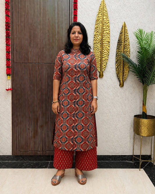 Maroon heritage printed cotton kurta palazzo set by Odhanibymann