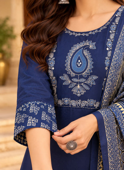 Three-piece indigo cotton kurta, palazzo and dupatta set for women