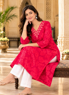 Gulrang Fuchsia Floral Embroidered Rayon Kurta
