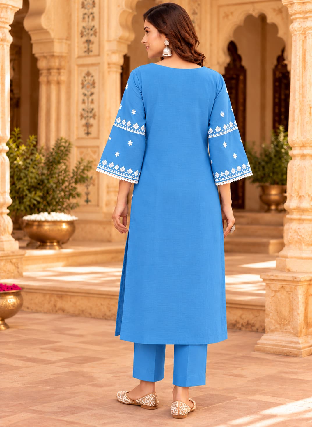 Powder blue dupatta with embroidered border and scalloped lace edge