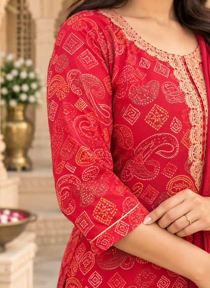 Dupatta with cover-stitched zari border from the red kurta set