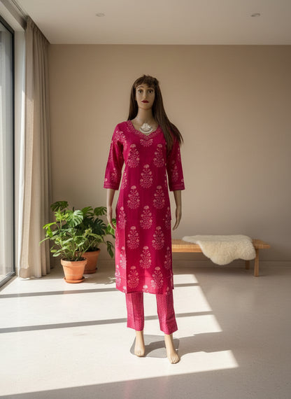Pink Cotton Print Kurta Set 8