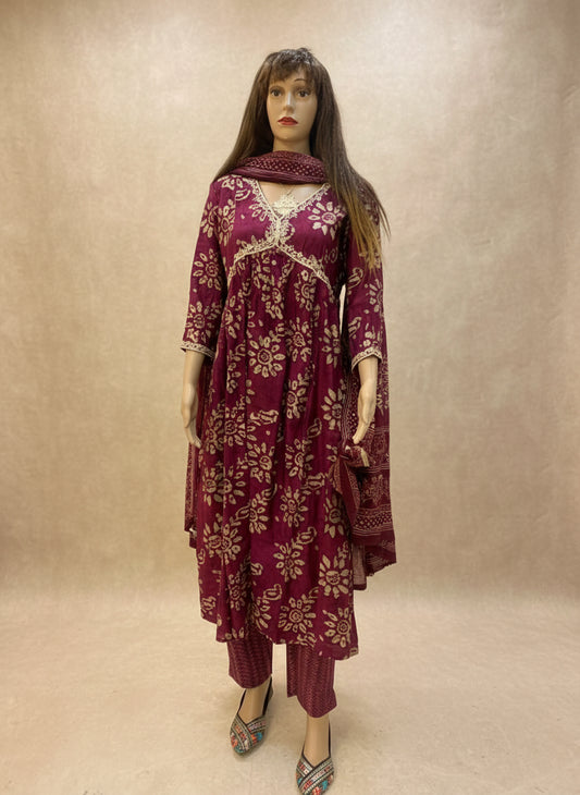 Bollywood Style - Long Slit Kurta Set