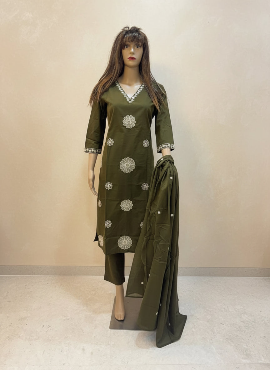 Forest Glow Thread-Work Kurta Set