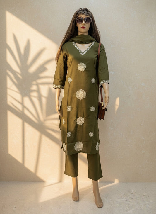 Forest Glow Thread-Work Kurta Set