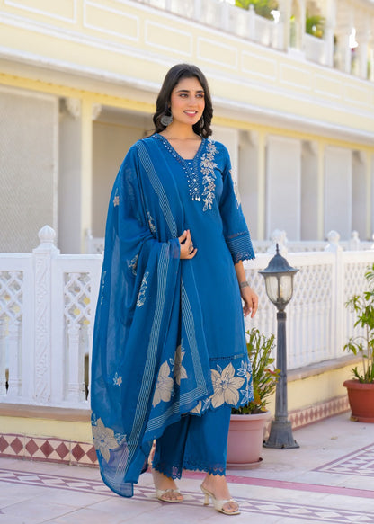 Close view of the floral embroidery on the Myra blue kurta neckline and hem