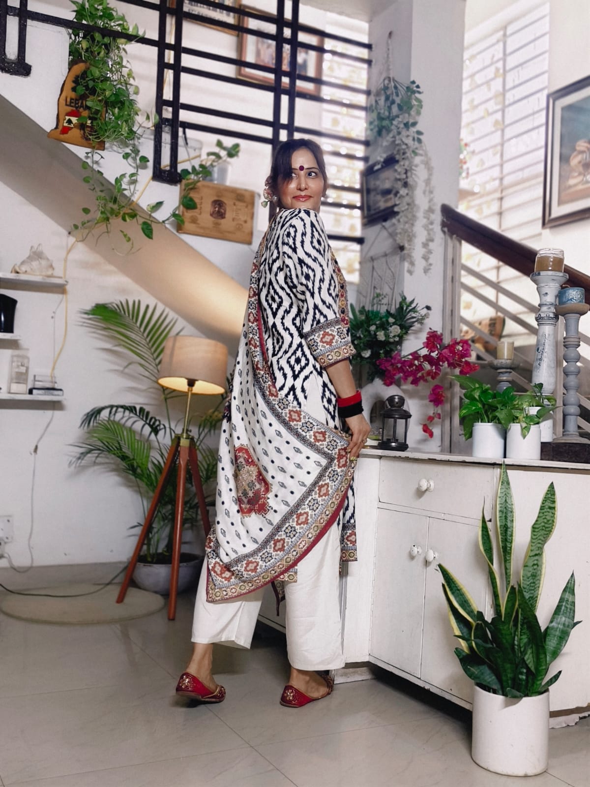 Noor Ikat Elegance Kurta Set