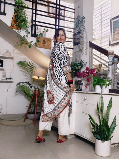 Noor Ikat Elegance Kurta Set