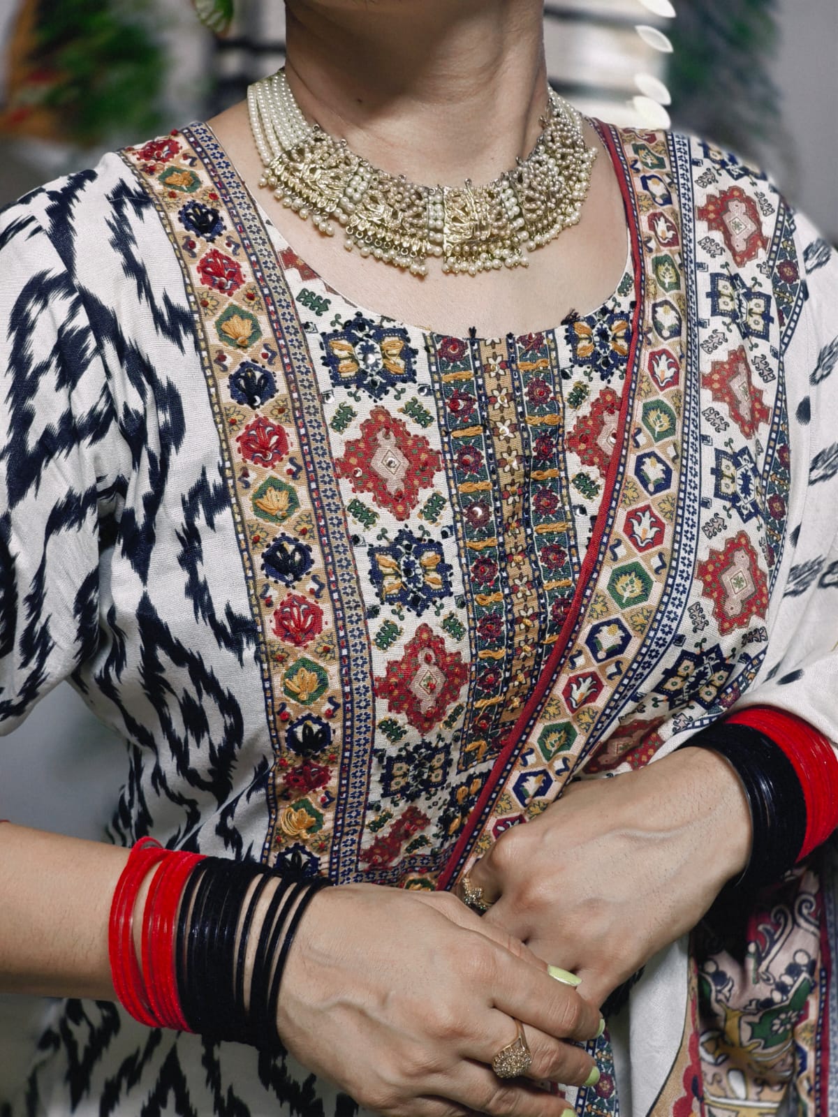 Noor Ikat Elegance Kurta Set