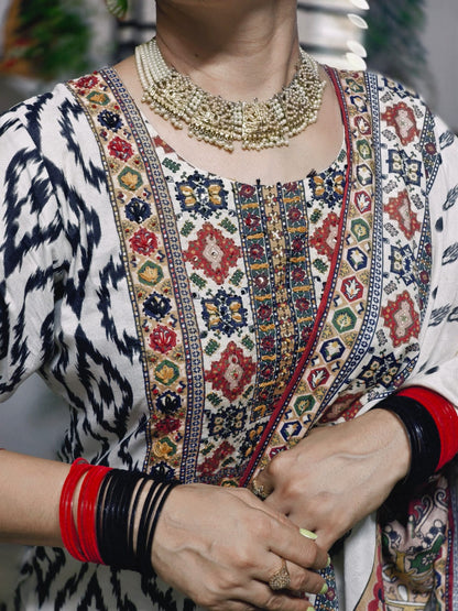 Noor Ikat Elegance Kurta Set